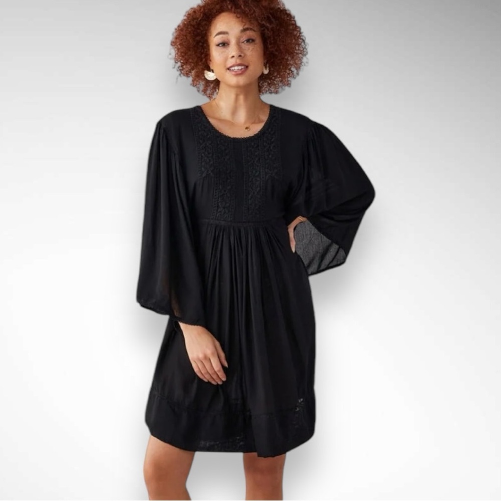 CHARLIE PAIGE Women's Black‎ Boho Embroidered Dress Size Small | NWT